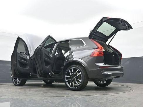 Used 2023 Volvo XC60 B5 Ultimate FWD image 54