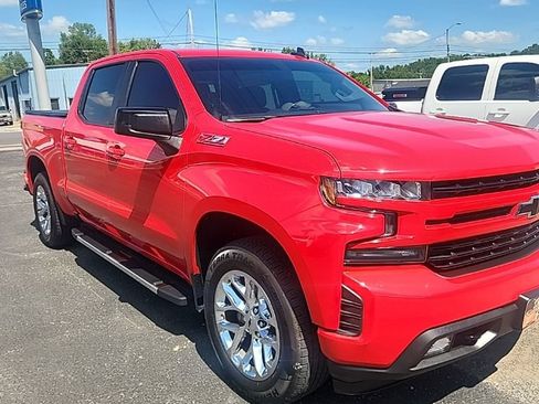 Used 2019 Chevrolet Silverado 1500 RST AWD/4WD image 2