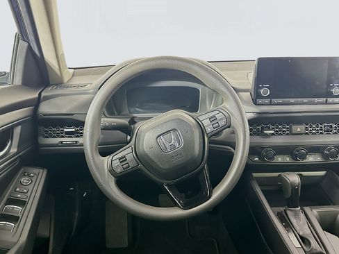 Used 2025 Honda Accord SE image 16