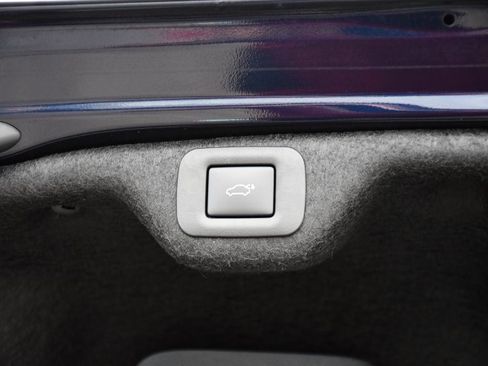 Certified 2025 Lexus ES 300h w/ Premium Package image 30