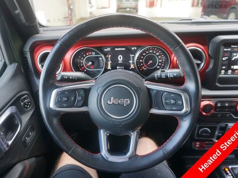 Used 2021 Jeep Wrangler Unlimited Rubicon w/ Cold Weather Group AWD/4WD image 3