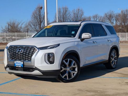 Used 2020 Hyundai Palisade SEL w/ Premium Package image 2