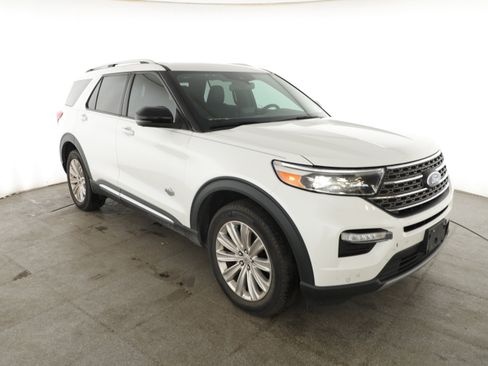 Used 2023 Ford Explorer King Ranch w/ Technology Package AWD/4WD image 6