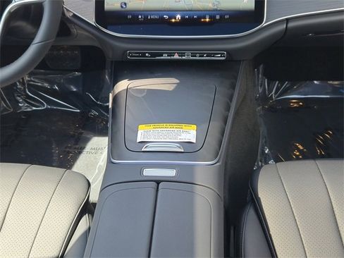 Certified 2025 Mercedes-Benz E 350 4MATIC Sedan image 14