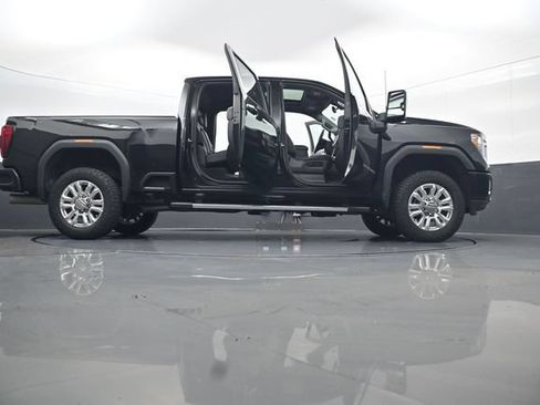Used 2020 GMC Sierra 2500 Denali w/ Denali Ultimate Package AWD/4WD image 33