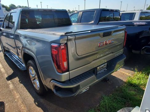 Used 2024 GMC Sierra 1500 Denali w/ Technology Package AWD/4WD image 8