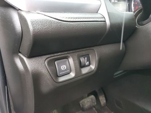 Used 2019 GMC Acadia SLE w/ Driver Alert Package I image 17