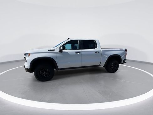 Used 2022 Chevrolet Silverado 1500 LT Trail Boss w/ Convenience Package II image 7