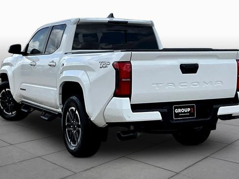 Used 2024 Toyota Tacoma TRD Sport w/ TRD Sport Upgrade Package image 12