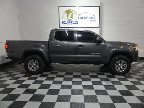 Used 2019 Toyota Tacoma SR5 image 6