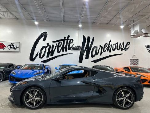 Used 2021 Chevrolet Corvette Stingray Preferred Cpe w/ Z51 Performance Package image 2