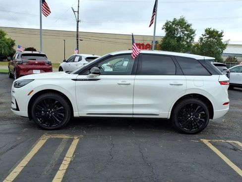 Used 2024 Lincoln Corsair AWD w/ Equipment Group 101A image 4