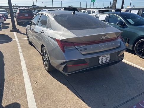 Certified 2024 Hyundai Elantra Limited image 7