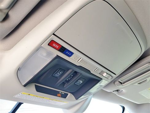 Used 2019 Subaru Forester Limited image 33