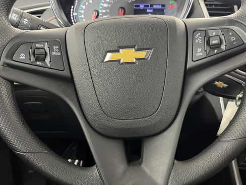 Used 2020 Chevrolet Trax LS w/ Tint and Cruise Package AWD/4WD image 20