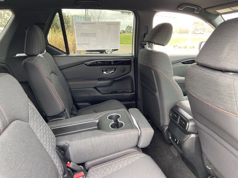 New 2026 Honda Pilot Sport image 24