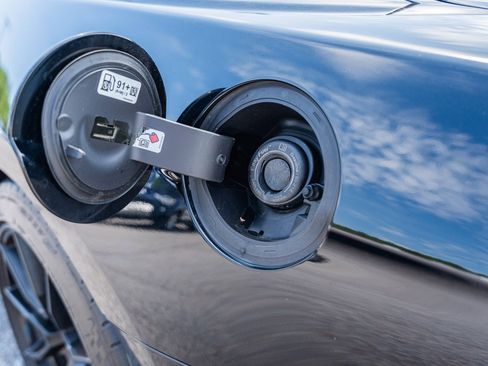 Certified 2020 Ford Mustang Shelby GT350 w/ Technology Package image 19