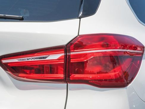 Used 2021 BMW X1 xDrive28i w/ Convenience Package AWD/4WD image 7