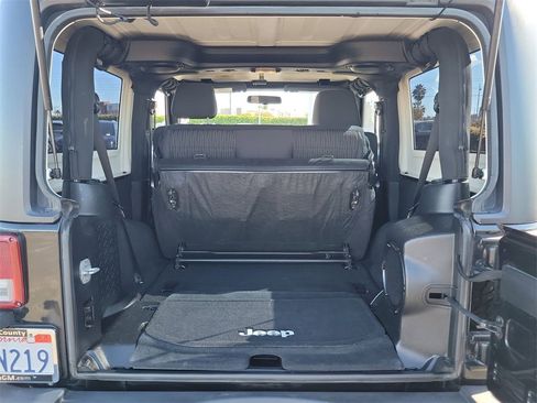 Used 2012 Jeep Wrangler Rubicon image 20