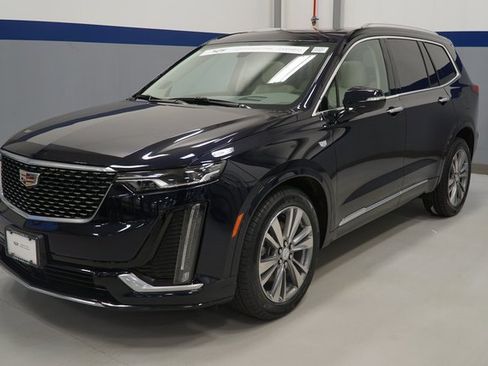 Used 2022 Cadillac XT6 Premium Luxury w/ Technology Package image 1