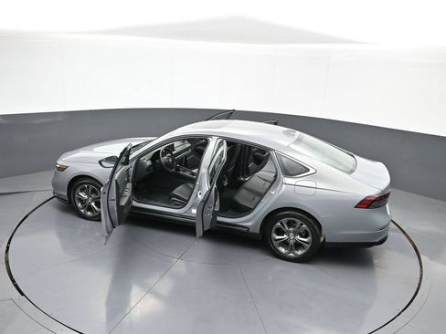 Used 2024 Honda Accord EX-L image 43