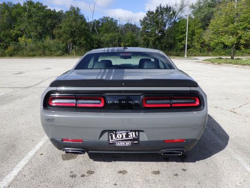 Used 2018 Dodge Challenger R/T Plus RWD image 6