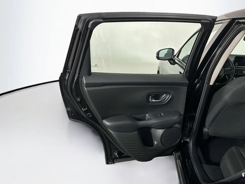 Used 2025 Honda HR-V LX image 24