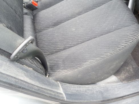 Used 2010 Subaru Outback 2.5i image 26