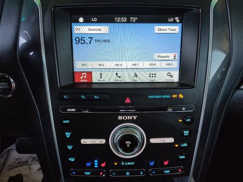 Used 2017 Ford Explorer Platinum AWD/4WD image 25