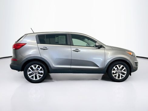Used 2016 Kia Sportage LX AWD/4WD image 10