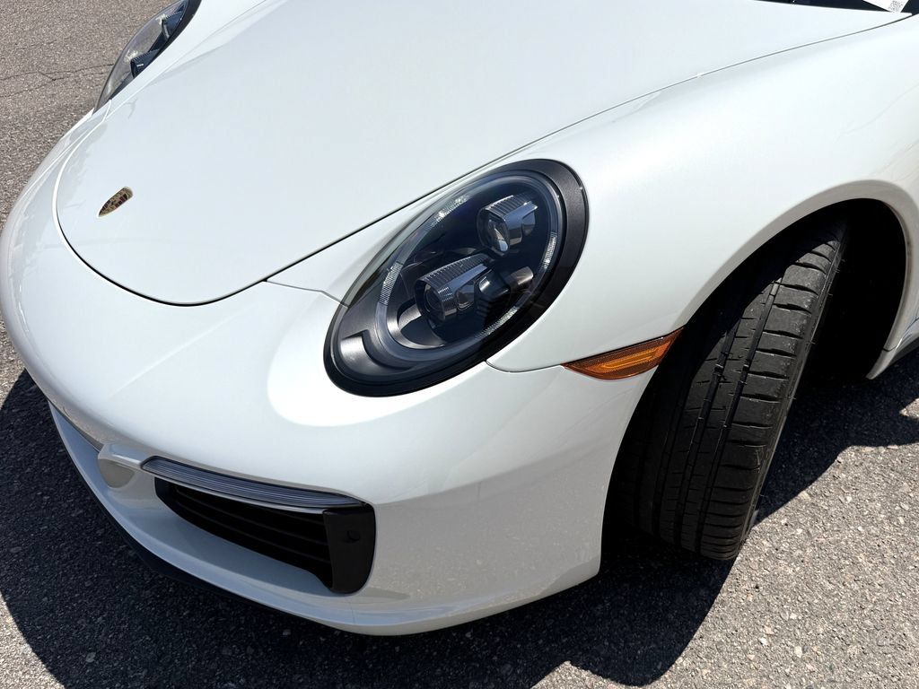 Used 2019 Porsche 911 Targa 4 AWD/4WD image 17