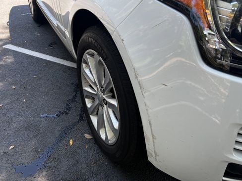 Used 2016 Land Rover Range Rover HSE image 11