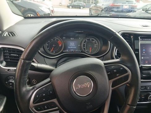 Used 2019 Jeep Cherokee Limited w/ Luxury Group image 26