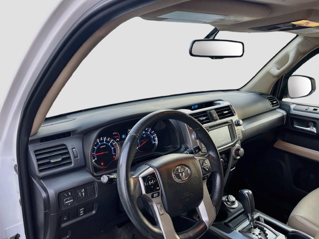 Used 2018 Toyota 4Runner SR5 Premium AWD/4WD image 9