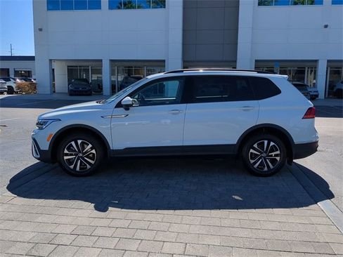 Certified 2024 Volkswagen Tiguan S image 6