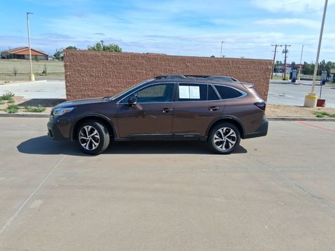 Used 2020 Subaru Outback Limited AWD/4WD image 2