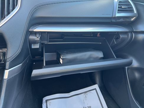 Used 2023 Subaru Forester Premium image 29