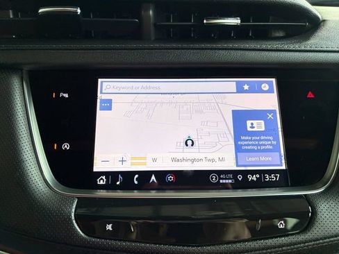 Certified 2024 Cadillac XT5 Premium Luxury AWD/4WD image 27