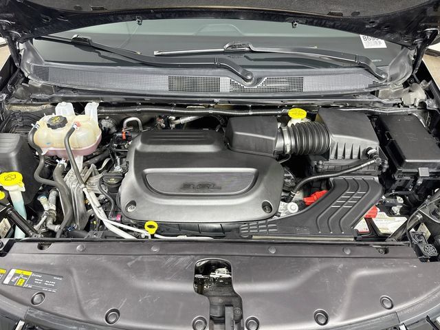 Used 2024 Chrysler Pacifica Touring-L FWD image 31