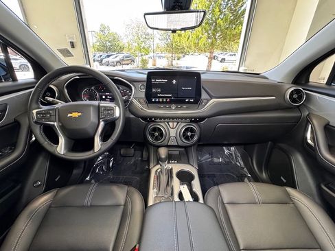 Used 2025 Chevrolet Blazer LT w/ Sound & Technology Package FWD image 14