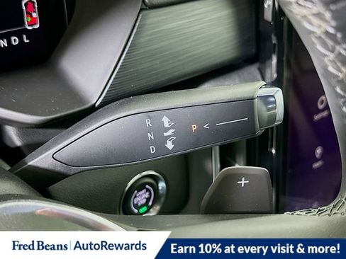 New 2026 GMC Acadia Elevation image 12