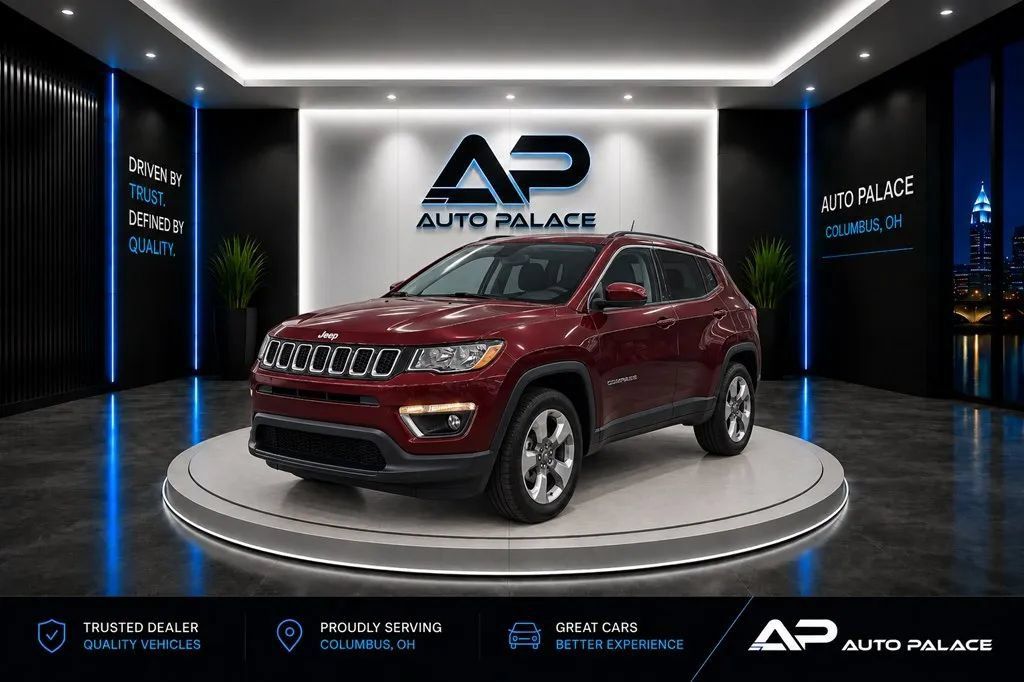 Used 2021 Jeep Compass Latitude w/ Sun and Sound Group AWD/4WD image 1