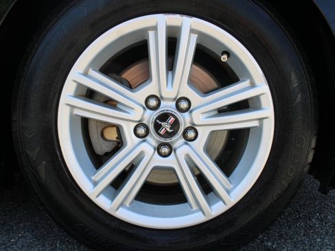 Used 2014 Ford Mustang Convertible RWD image 24