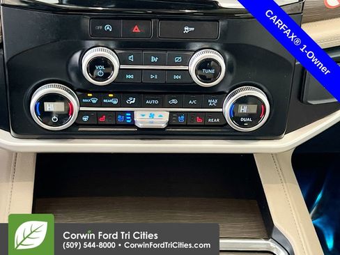 Used 2024 Ford Expedition Limited image 9