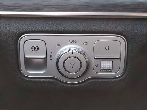 Certified 2022 Mercedes-Benz GLS 450 4MATIC image 22