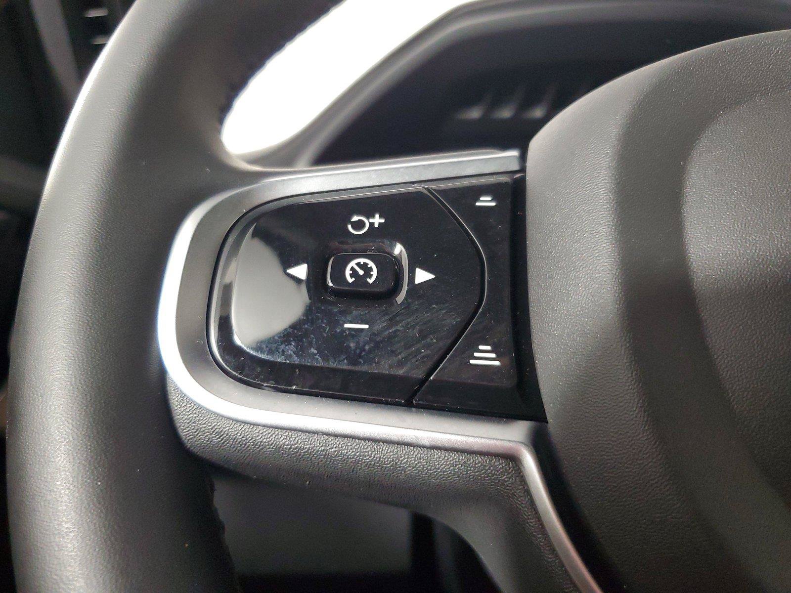 Certified 2026 Volvo XC90 B6 Plus AWD/4WD image 25