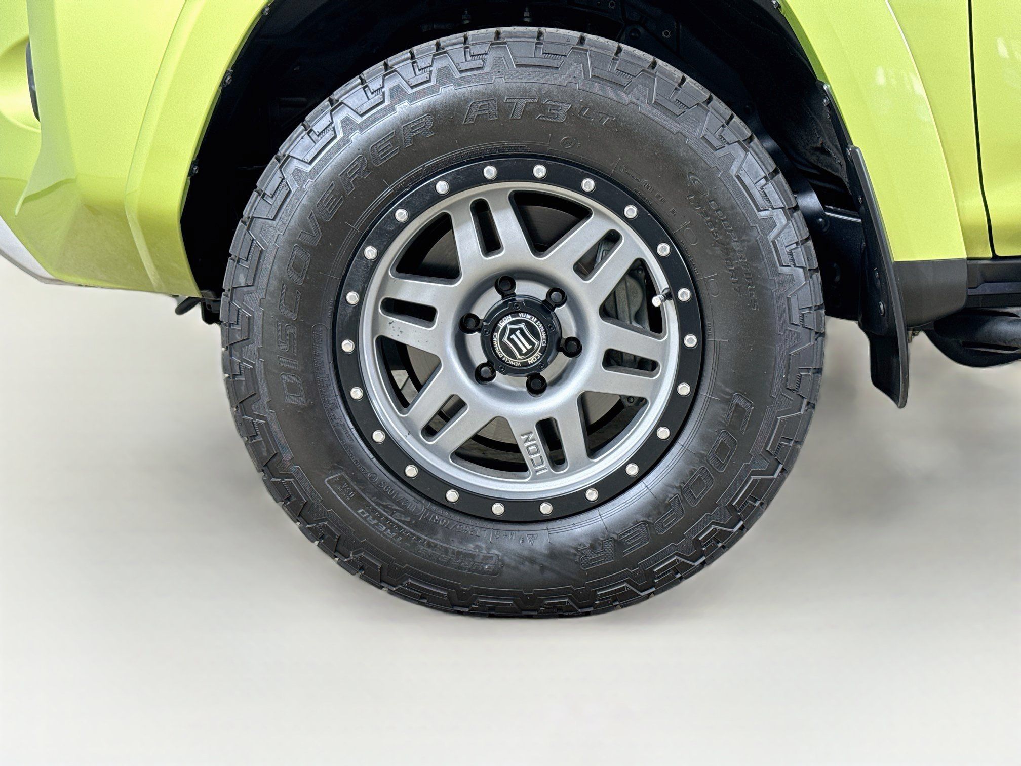 Certified 2023 Toyota 4Runner TRD Off-Road Premium w/ Moonroof Package AWD/4WD image 27