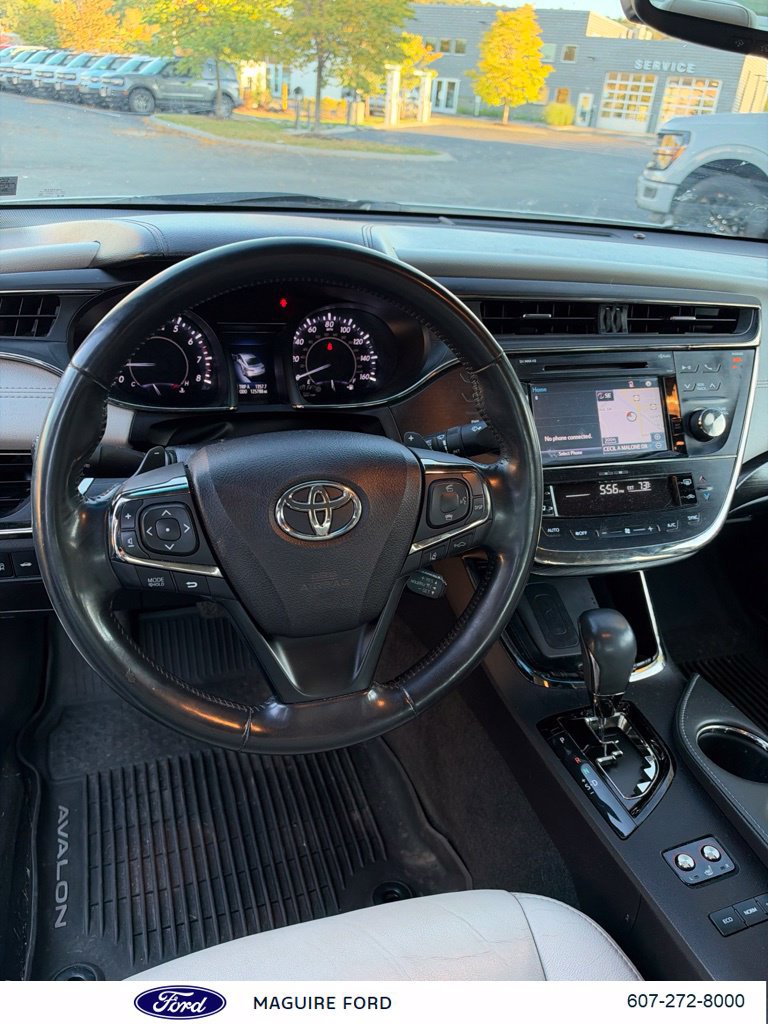 Used 2018 Toyota Avalon Touring w/ Carpet Mat Package FWD image 11