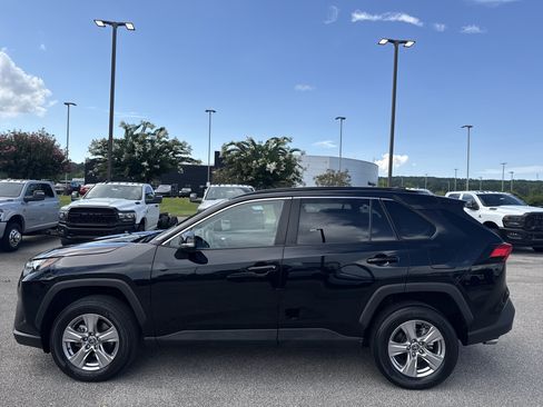 Used 2023 Toyota RAV4 XLE FWD image 4