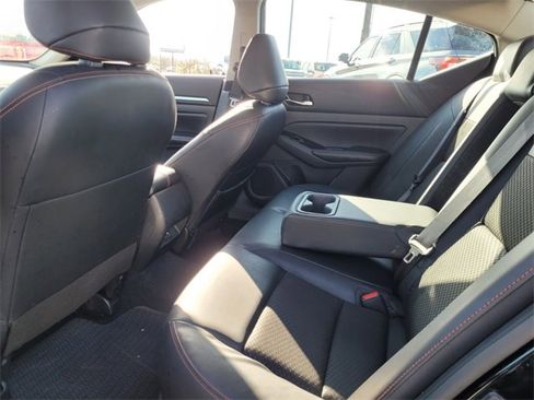 Used 2024 Nissan Altima 2.5 SR image 5